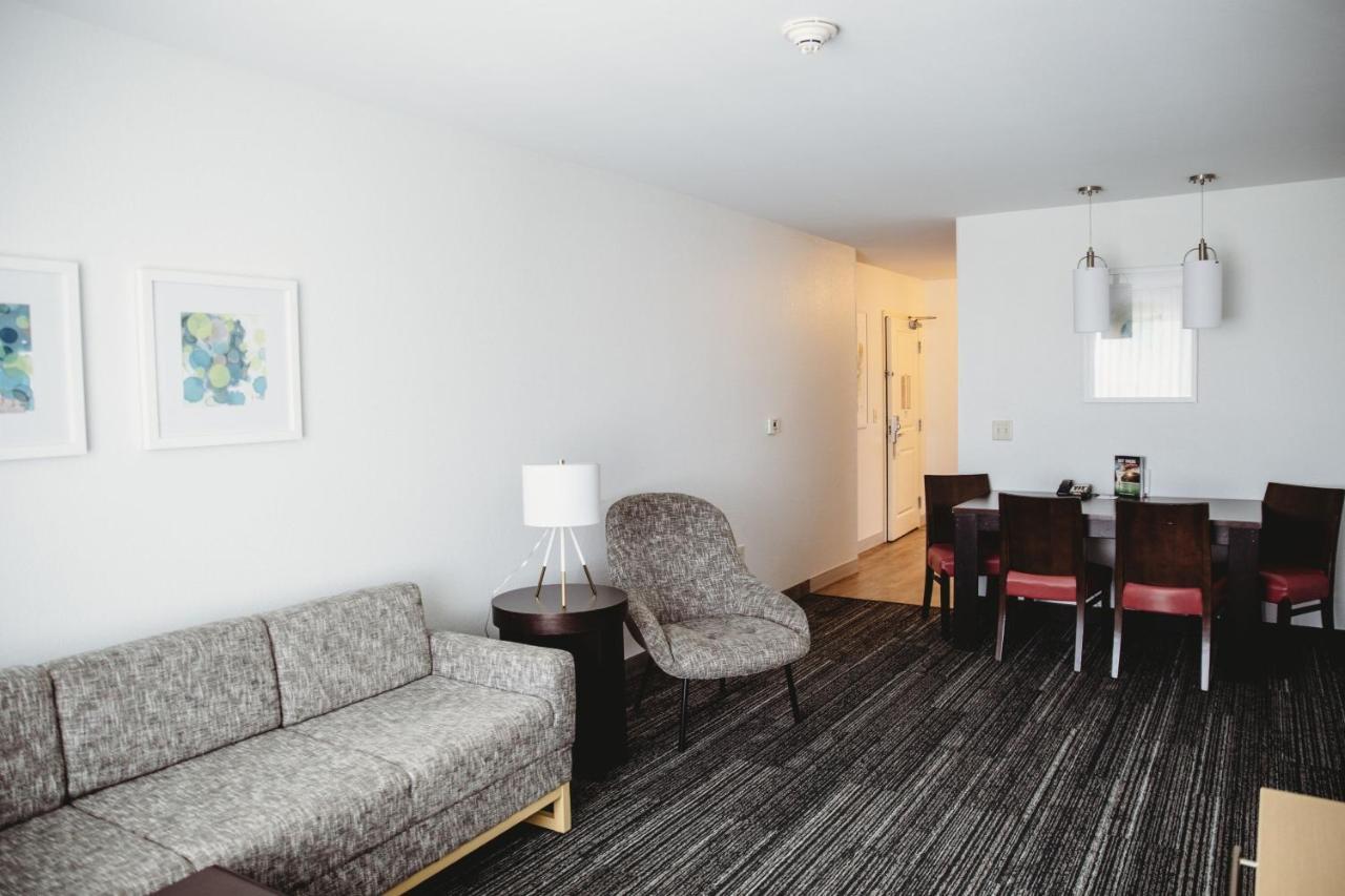 Towneplace Suites By Marriott Aberdeen Melrose Addition Екстер'єр фото